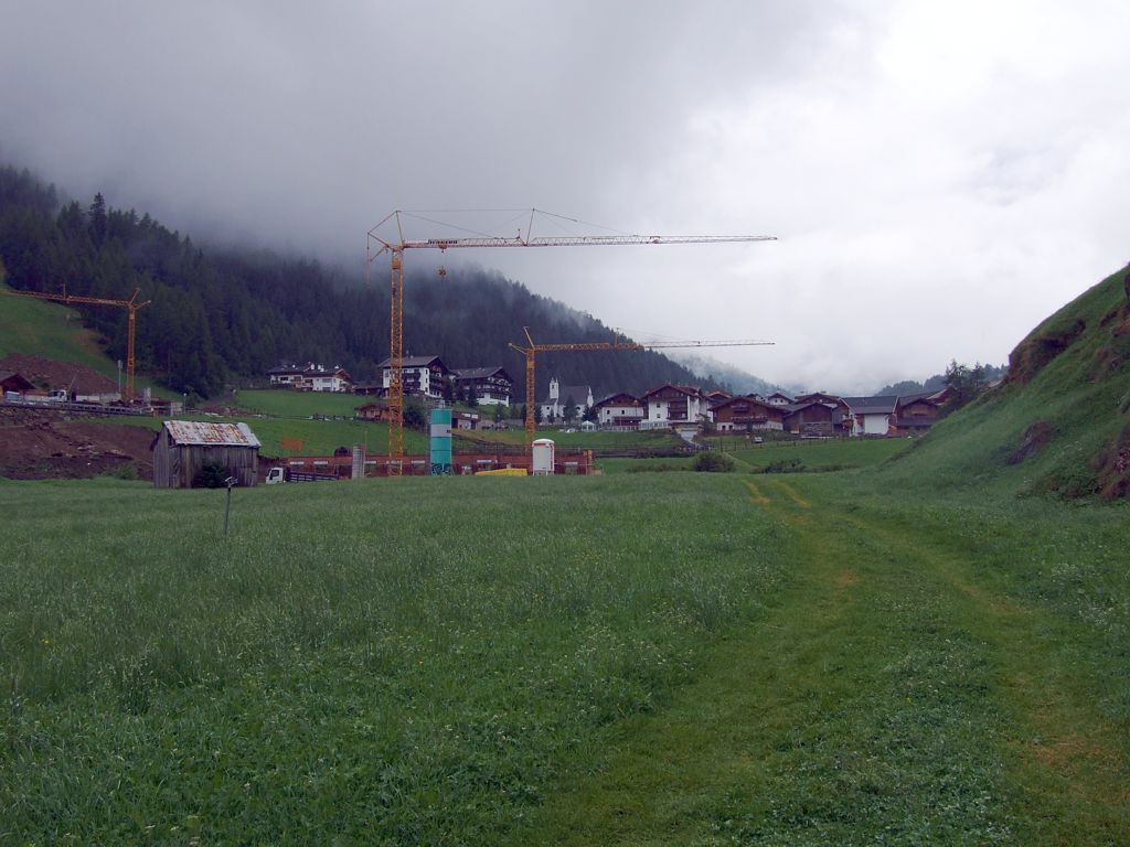 Abschied im Nebel von Pfelders, in dem viel neu gebaut wird.