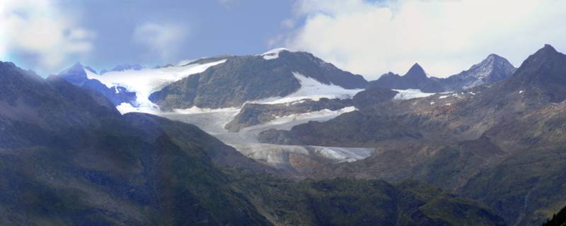 Ich versuche ein Panoramabild mit Zoom vom Gletscher und es funktioniert.